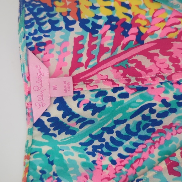 Lilly Pulitzer Asher Silk Blouse Top Electric Feel size Medium - Picture 6 of 11